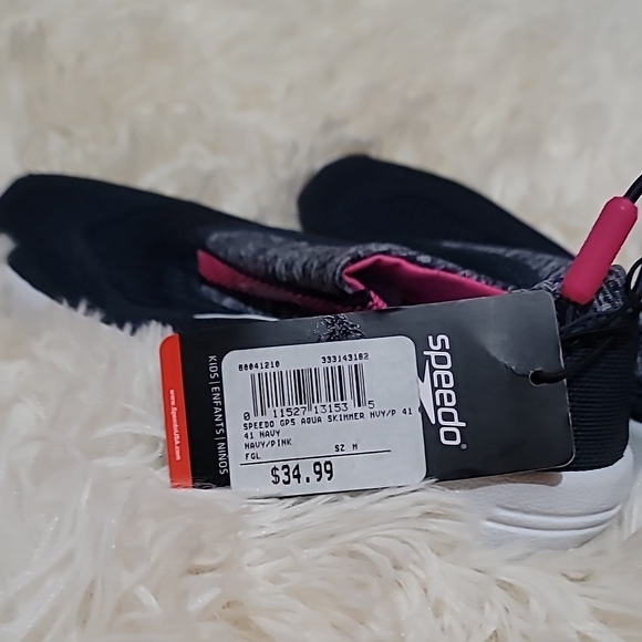 Speedo, Navy Water Shoes, Girls , juniors size medium - Picture 4 of 5